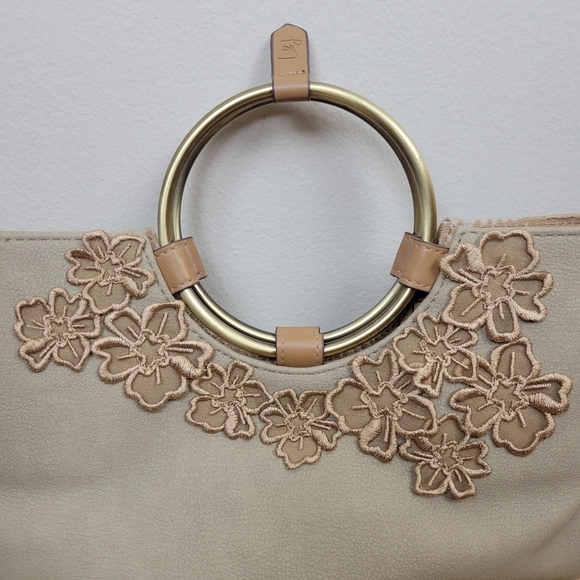 Elle Jae Gypset Painted Desert Ring Satchel in Dust Mesh Flower Detail Vegan - Picture 2 of 13